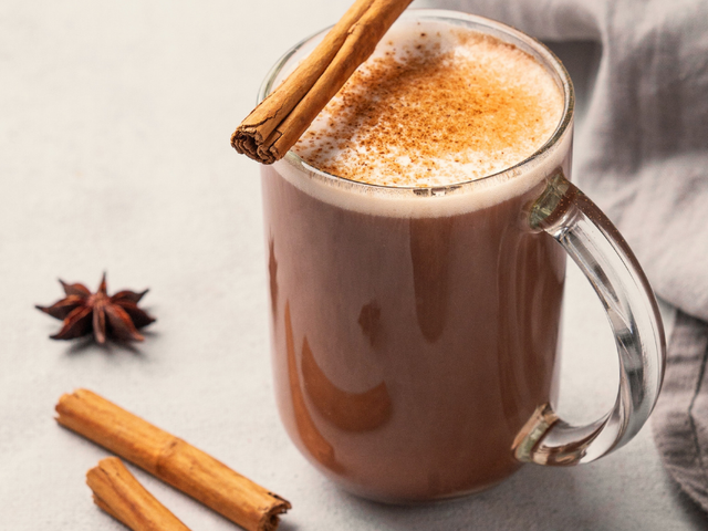 Cinnamon Roll Latte